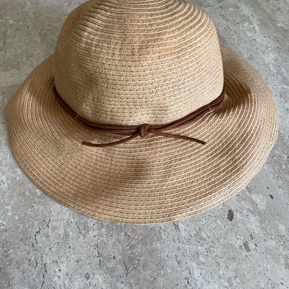Nwt Aritzia Main Character Straw Beach Hat View 2